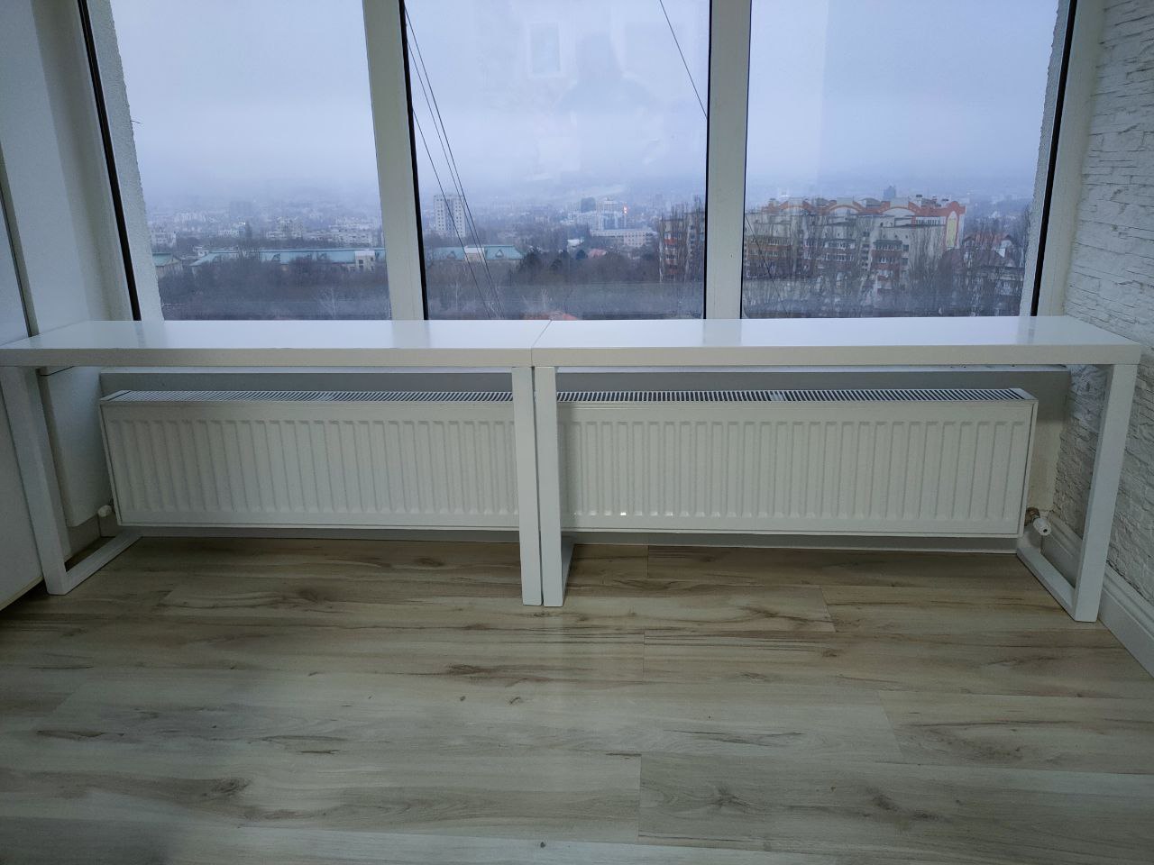 Scară metalică modernă